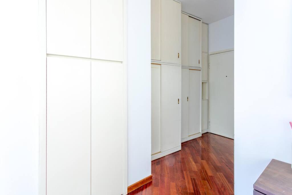 Duomo 10 Min Luxury • Terrazzo • Wi-Fi • Netflix Apartment Милано Екстериор снимка